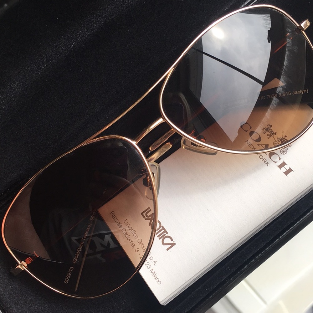 COACH aviator sunglasses - Picture 5 of 5